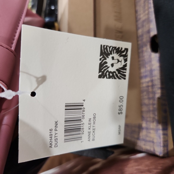 Anne Klein - Picture 8 of 8